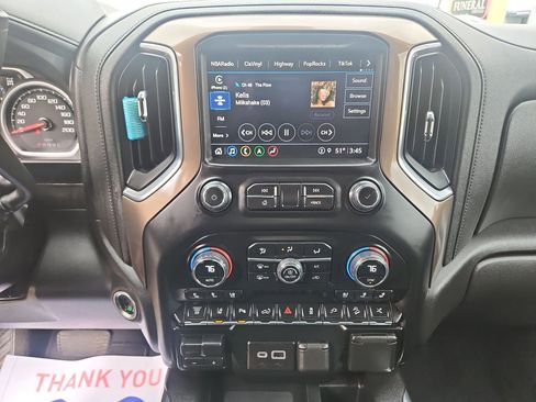 Used 2023 Chevrolet Silverado 2500 High Country w/ Z71 Off-Road Package AWD/4WD image 17