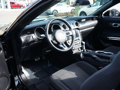 Used 2019 Ford Mustang Convertible w/ Ecoboost Performance Package image 17