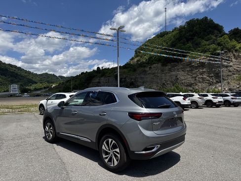Used 2023 Buick Envision Essence AWD/4WD image 8