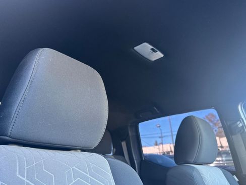 Certified 2023 Toyota Tacoma TRD Off-Road image 22