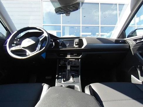 New 2024 Volkswagen Jetta SE image 25