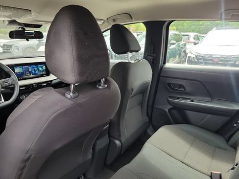 New 2026 Nissan Kicks S FWD image 9