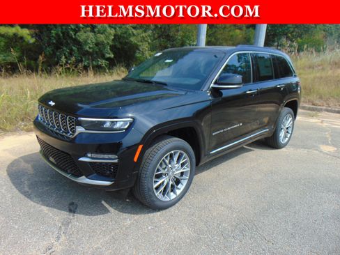 New 2025 Jeep Grand Cherokee Summit image 6