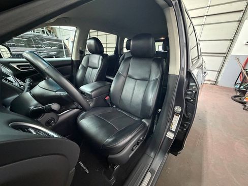 Used 2014 Nissan Pathfinder Platinum w/ Cargo Package AWD/4WD image 9