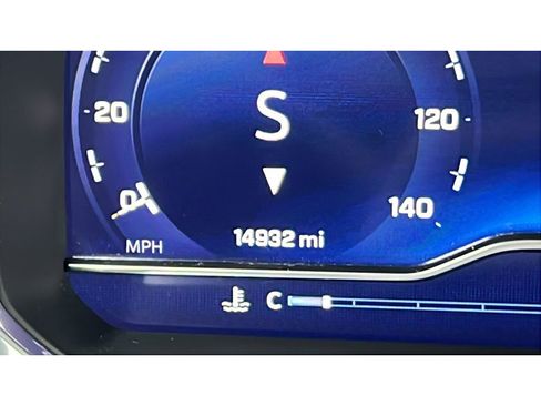 Used 2024 Chevrolet Silverado 1500 LT image 16