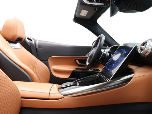 Used 2022 Mercedes-Benz SL 55 AMG 4MATIC image 71