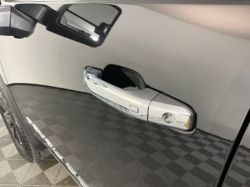 Used 2022 GMC Sierra 2500 Denali w/ Denali Black Diamond Edition image 14