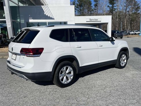 Used 2019 Volkswagen Atlas SE w/ Towing Package image 4