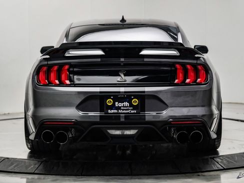 Used 2020 Ford Mustang Shelby GT500 w/ Technology Package RWD image 12