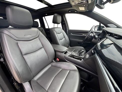 Used 2024 Cadillac XT6 Sport AWD/4WD image 19