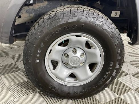 Used 2013 Toyota Tacoma PreRunner w/ SR5 Pkg RWD image 9