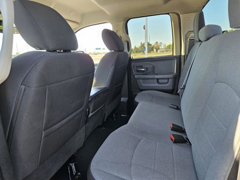 Used 2024 RAM 1500 Classic SLT image 10