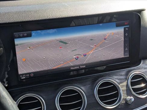 Used 2017 Mercedes-Benz E 300 image 14