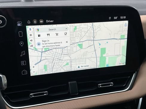 Used 2025 Chevrolet Equinox ACTIV w/ Safety and Technology Package image 18