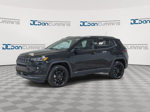 New 2026 Jeep Compass Latitude AWD/4WD image 4