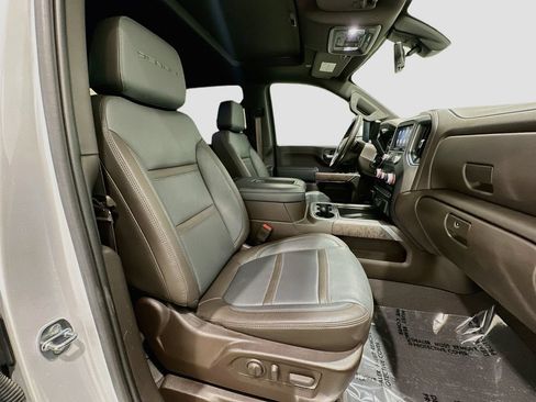Used 2022 GMC Sierra 2500 Denali w/ Denali Ultimate Package AWD/4WD image 29