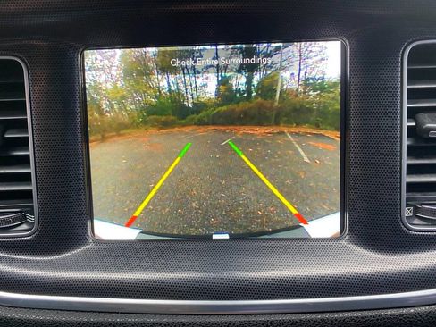 Used 2018 Dodge Charger R/T image 33