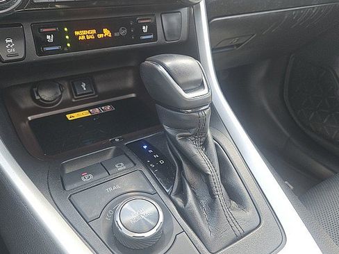 Used 2022 Toyota RAV4 Limited AWD/4WD image 14