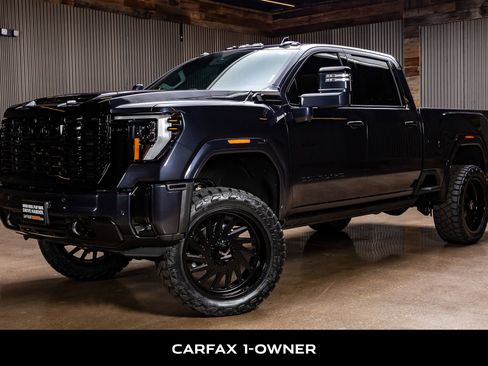 Used 2025 GMC Sierra 2500 Denali Ultimate image 5