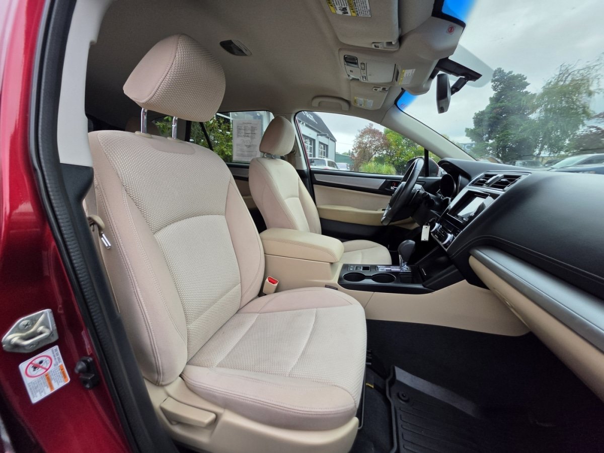 Used 2019 Subaru Outback 2.5i Premium AWD/4WD image 11