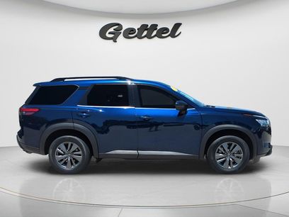 Used 2022 Nissan Pathfinder SV