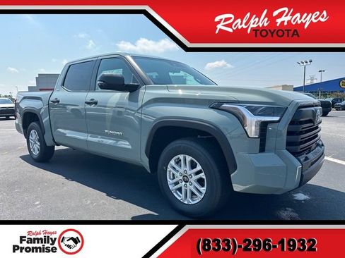 Used 2026 Toyota Tundra SR5 w/ SR5 Convenience Package image 1