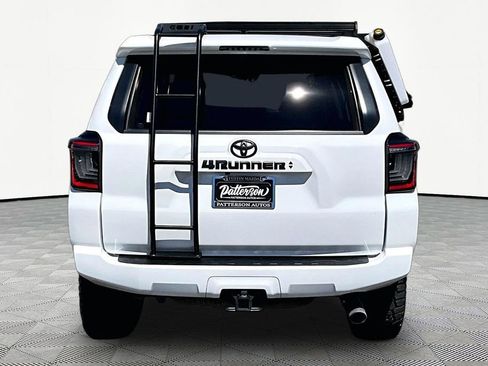 Used 2023 Toyota 4Runner SR5 Premium w/ SR5 Premium Package image 4