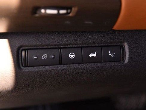 Used 2023 Nissan Pathfinder Platinum w/ Cargo Package image 12