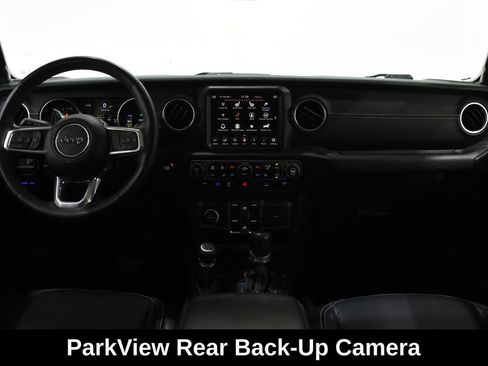Used 2023 Jeep Wrangler Unlimited Sahara w/ Cold Weather Group AWD/4WD image 9