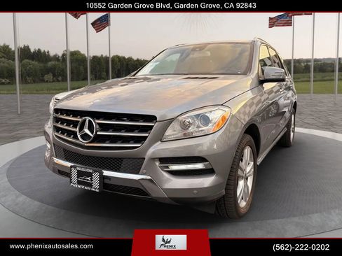 Used 2013 Mercedes-Benz ML 350 BlueTEC 4MATIC image 3