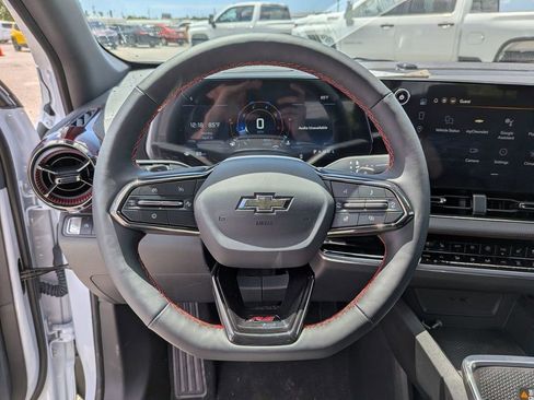 New 2026 Chevrolet Equinox RS w/ Convenience Package III FWD image 14