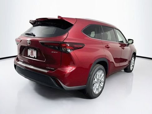 New 2026 Toyota Highlander Limited AWD/4WD image 9