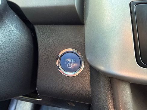 Used 2014 Toyota Highlander Limited w/ Driver Technology Package image 28