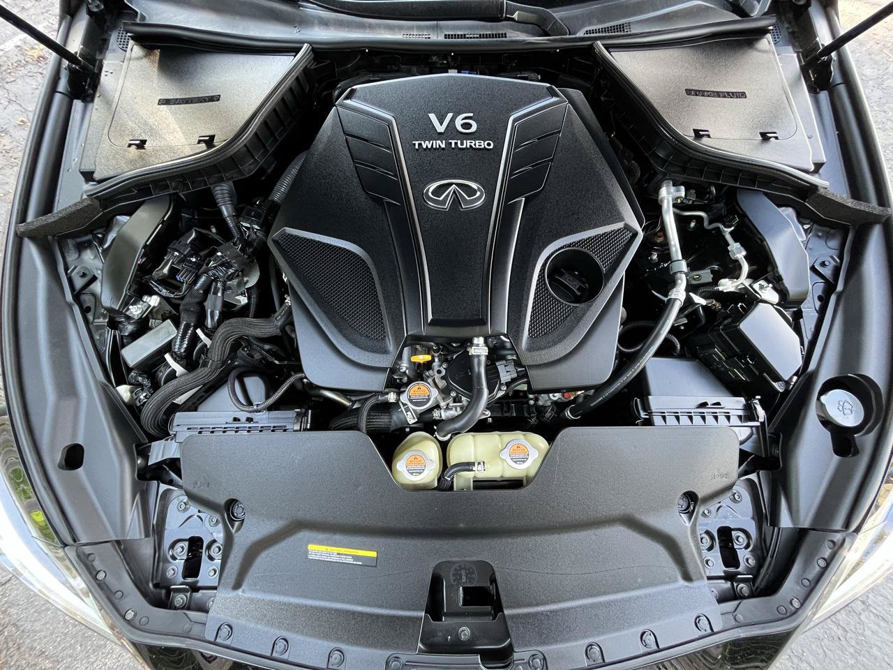 Used 2022 INFINITI Q50 Luxe w/ Cargo Package AWD/4WD image 7
