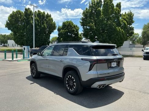 Used 2025 Chevrolet Traverse Z71 AWD/4WD image 6