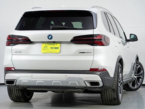 Used 2024 BMW X5 xDrive50e w/ Parking Assistance Package image 5