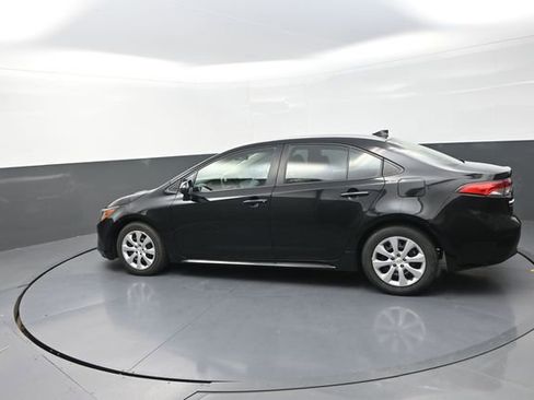 Used 2024 Toyota Corolla LE FWD image 51