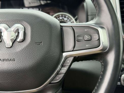 Used 2022 RAM 1500 Laramie AWD/4WD image 38