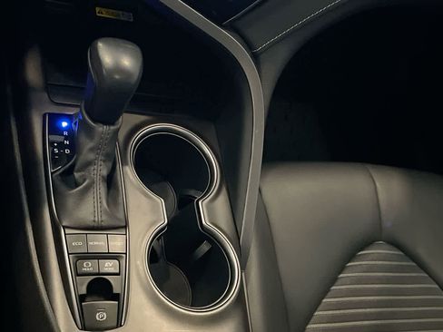 Used 2022 Toyota Camry SE image 20