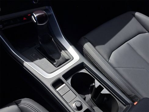 New 2025 Audi Q3 2.0T Premium image 15