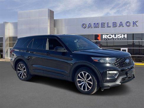 Used 2022 Ford Explorer ST-Line w/ Class IV Trailer Tow Package image 7