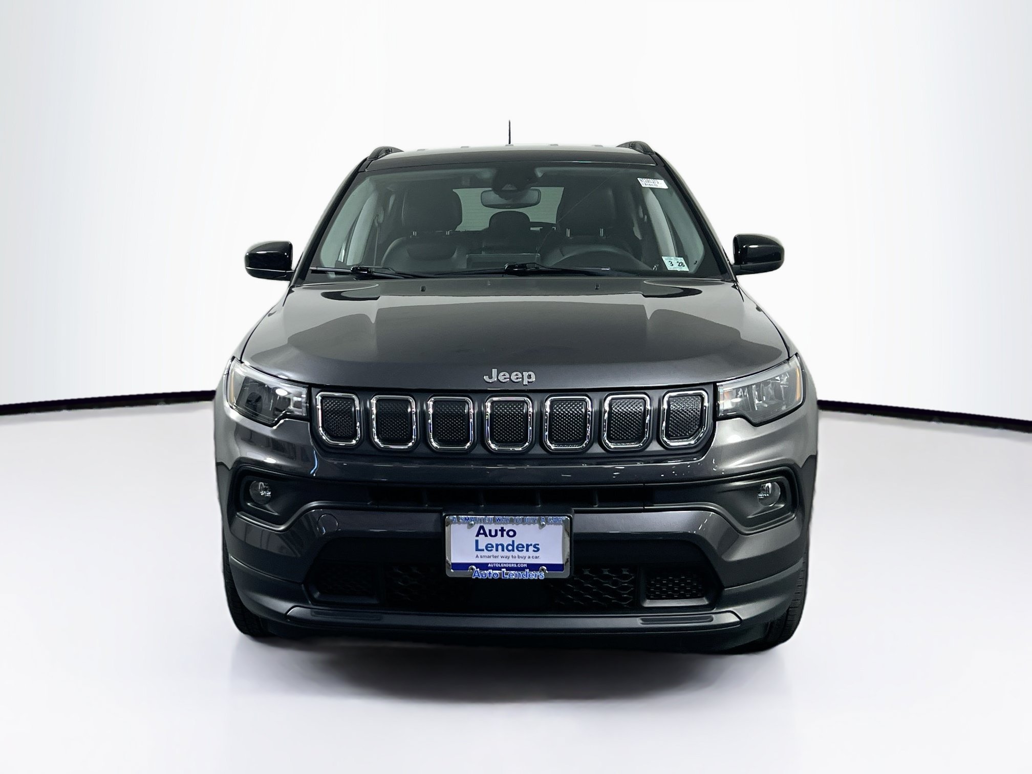 Used 2022 Jeep Compass Latitude AWD/4WD image 2