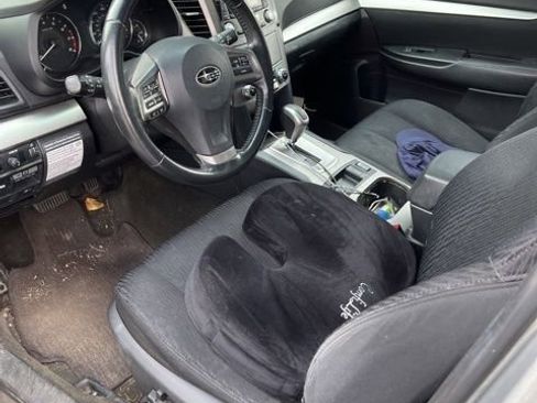 Used 2012 Subaru Outback 2.5i Premium w/ All-Weather Pkg image 6