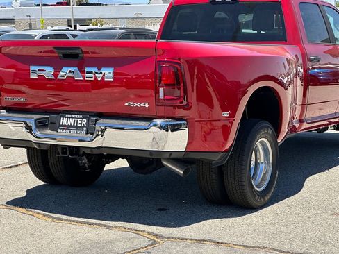 New 2026 RAM 3500 Big Horn AWD/4WD image 8