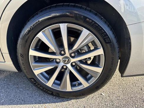 Used 2019 Lexus ES 350 image 9