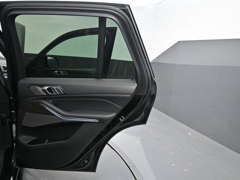 Certified 2023 BMW X5 xDrive45e w/ M Sport Package image 28