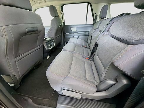 Used 2025 Ford Expedition Max Active AWD/4WD image 25