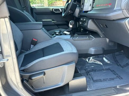 Used 2025 Ford Bronco 4-Door AWD/4WD image 13