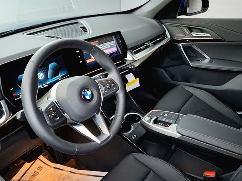 Used 2025 BMW X1 xDrive28i w/ Convenience Package image 24