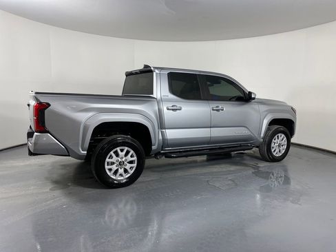 Certified 2024 Toyota Tacoma SR5 image 6